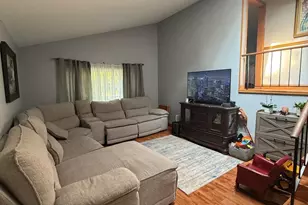 29W313 Ray Ave, West Chicago, IL 60185 - Photo 14