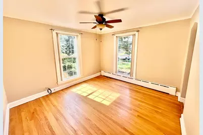 3015 N 77th Court, Elmwood Park, IL 60707 - Photo 8