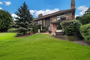 1871 Mission Hills Ln, Northbrook, IL 60062 - Photo 32