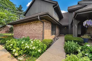 1871 Mission Hills Ln, Northbrook, IL 60062 - Photo 1