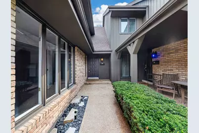 1871 Mission Hills Lane, Northbrook, IL 60062 - Photo 2