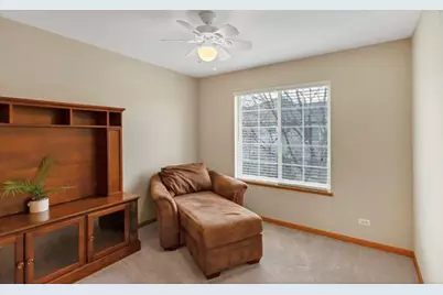 143 Monarch Drive, Streamwood, IL 60107 - Photo 8