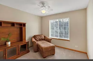 143 Monarch Dr, Streamwood, IL 60107 - Photo 8