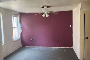 209 Sherman Pl, Waukegan, IL 60085 - Photo 4