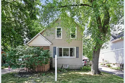 224 Charles Street, Sycamore, IL 60178 - Photo 2