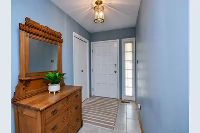 21W621 Buckingham Road, Glen Ellyn, IL 60137 - Photo 8