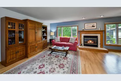 21W621 Buckingham Road, Glen Ellyn, IL 60137 - Photo 10