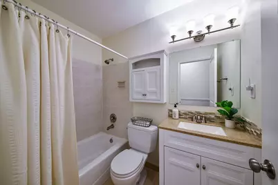 21W621 Buckingham Road, Glen Ellyn, IL 60137 - Photo 22