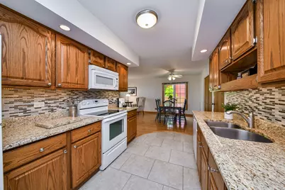 21W621 Buckingham Road, Glen Ellyn, IL 60137 - Photo 14