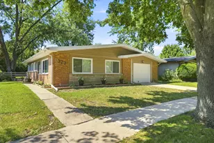 323 Shawnee St, Park Forest, IL 60466 - Photo 2