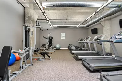 3963 W Belmont Avenue #210, Chicago, IL 60618 - Photo 20