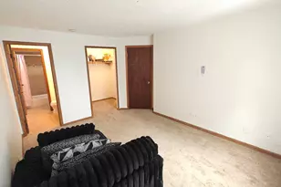 2713 Northcreek Dr, Woodridge, IL 60517 - Photo 18