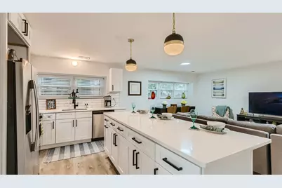 1351 W Balmoral Avenue #G, Chicago, IL 60640 - Photo 4