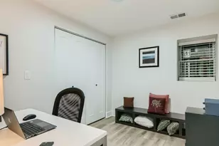 1351 W Balmoral Ave, Chicago, IL 60640 - Photo 22
