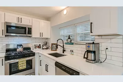 1351 W Balmoral Avenue #G, Chicago, IL 60640 - Photo 10