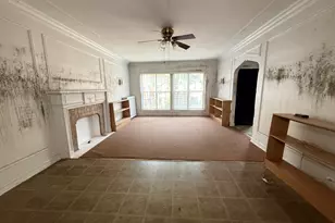 7015 S Paxton Ave, Chicago, IL 60649 - Photo 2