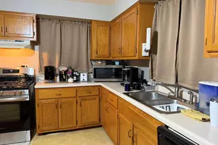 5507 Burwood Rd, Oakwood Hills, IL 60013 - Photo 2