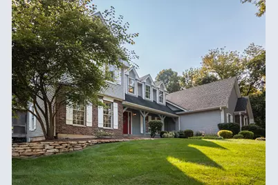 5N662 Forest Glen Lane, Saint Charles, IL 60175 - Photo 2