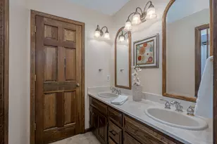 5N662 Forest Glen Ln, Saint Charles, IL 60175 - Photo 10