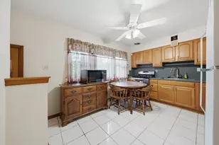 1944 Gardner Rd, Westchester, IL 60154 - Photo 8