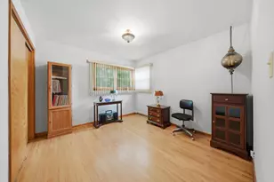 1944 Gardner Rd, Westchester, IL 60154 - Photo 14