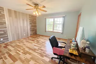 1536 Moluf St, Dekalb, IL 60115 - Photo 10