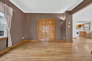 615 N 14th St, Dekalb, IL 60115 - Photo 12