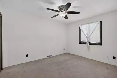 802 Adams Street, Ottawa, IL 61350 - Photo 22
