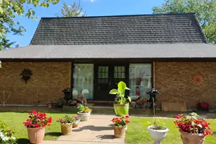 2515 W Atlantic Ave, Waukegan, IL 60085 - Photo 1