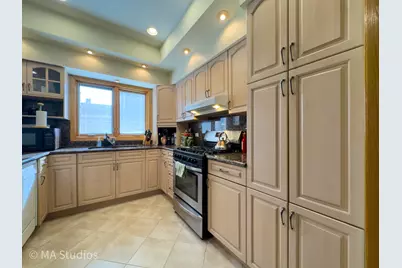 7940 N Oketo Avenue, Niles, IL 60714 - Photo 16