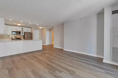 545 N Dearborn Street #2503, Chicago, IL 60654 - Photo 14