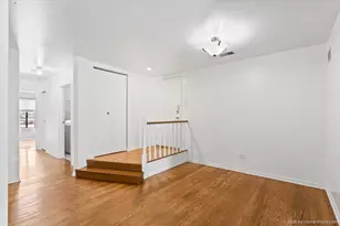 9155 Sutton Ct, Orland Park, IL 60462 - Photo 4
