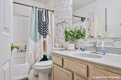 34384 N Aster Court, Round Lake Beach, IL 60073 - Photo 12