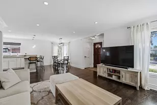 5010 Fargo Ave, Skokie, IL 60077 - Photo 6