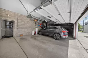 1555 N Wood St, Chicago, IL 60622 - Photo 22