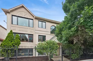 2112 W Armitage Ave, Chicago, IL 60647 - Photo 1