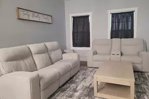 627 S Regulators St, Rochelle, IL 61068 - Photo 2