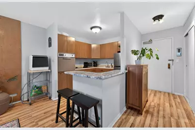3550 N Lake Shore Drive #1925, Chicago, IL 60657 - Photo 8