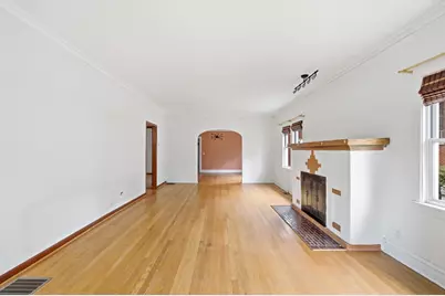 6240 N Avondale Avenue, Chicago, IL 60631 - Photo 10