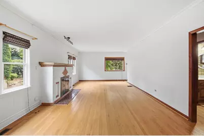 6240 N Avondale Avenue, Chicago, IL 60631 - Photo 12