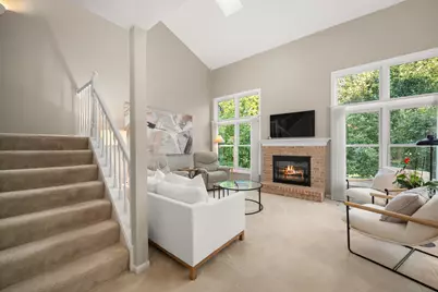 233 Parktrail Court #233, Schaumburg, IL 60173 - Photo 10