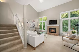 233 Parktrail Ct, Schaumburg, IL 60173 - Photo 10