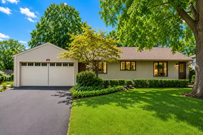 46 Golfview Road, Lake Zurich, IL 60047 - Photo 1