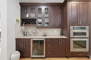 2272 Eastview Dr, Des Plaines, IL 60016 - Photo 12