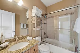 2272 Eastview Dr, Des Plaines, IL 60016 - Photo 28