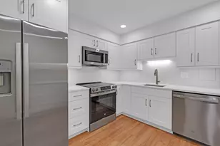 2515 E Olive Ave, Arlington Heights, IL 60004 - Photo 4