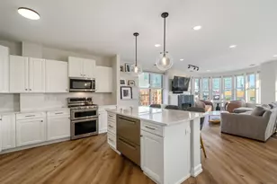 520 N Halsted St, Chicago, IL 60642 - Photo 4