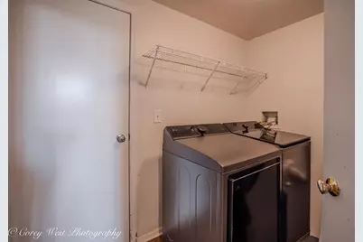 22 S Barton Trail, Batavia, IL 60510 - Photo 6