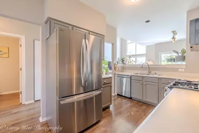 22 S Barton Trail, Batavia, IL 60510 - Photo 12