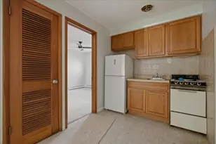 6250 W 64th Pl, Chicago, IL 60638 - Photo 2